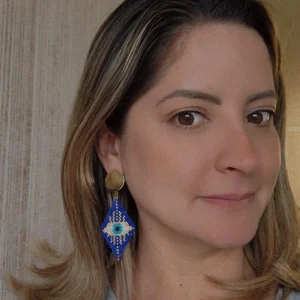 Elegancia y Protección con los Zarcillos Ojo Turco Largos